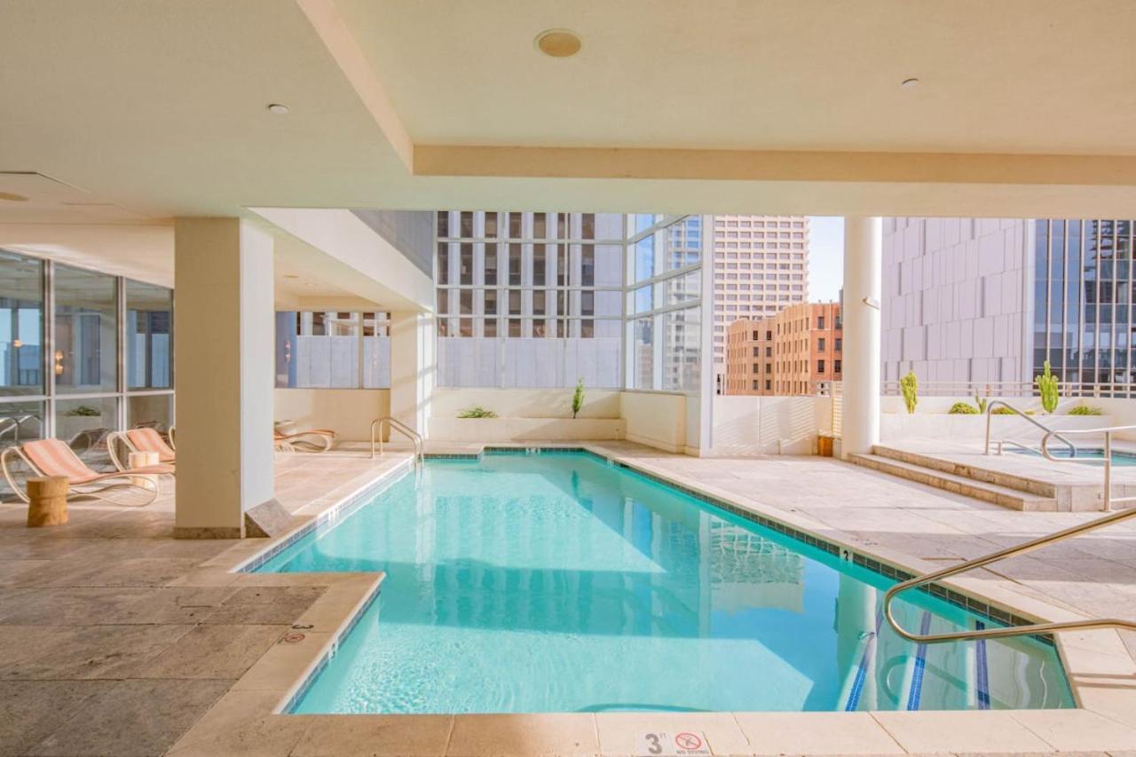 Cozy Retreat Dt Highrise, Parking, Pool, Gym, W-D, Golf Apartment Phoenix Exterior photo